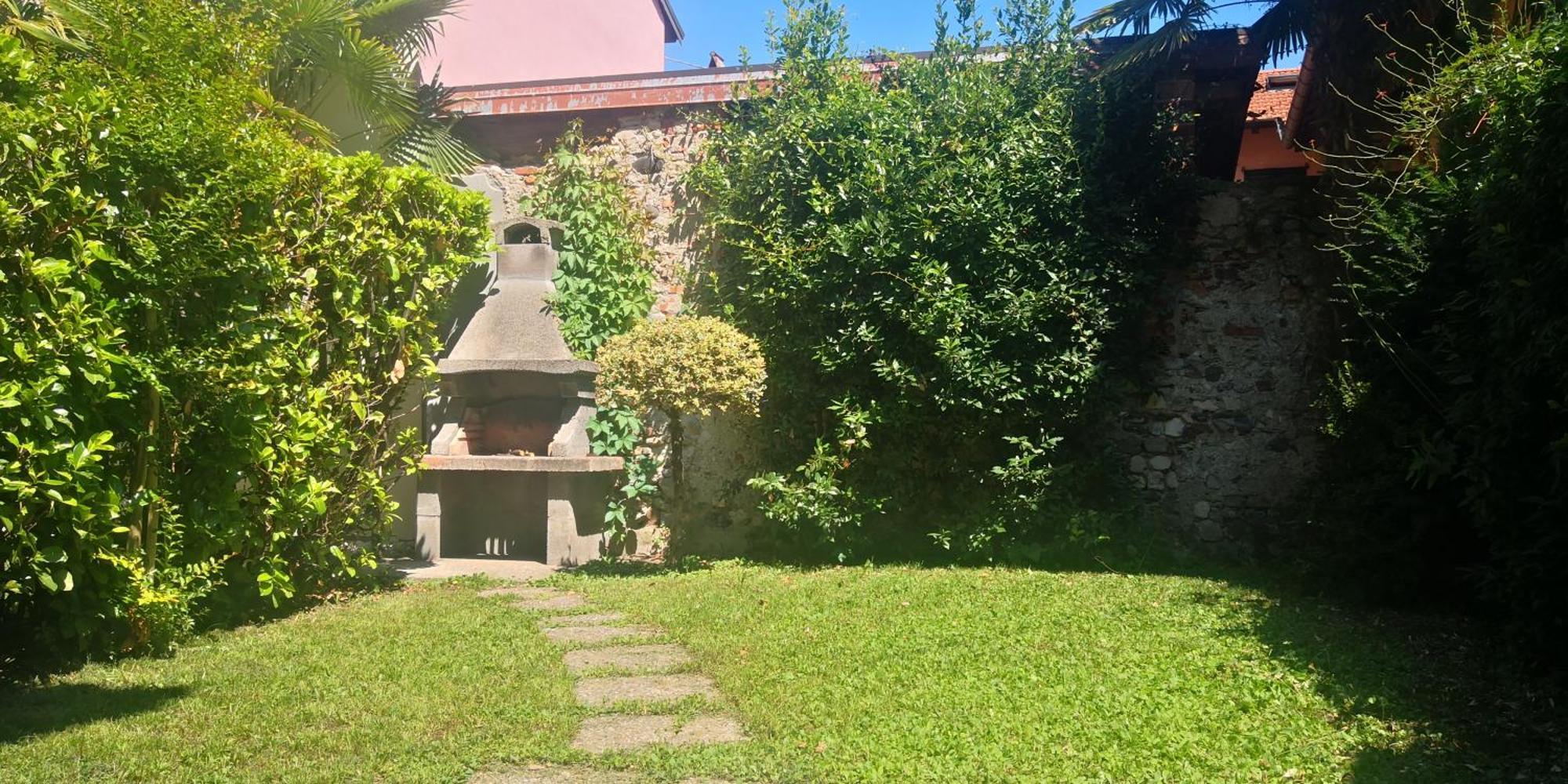 Residenza Esse Villa Angera Dış mekan fotoğraf